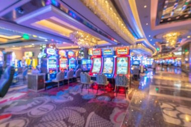 pecah11 mobile app showing live match results and casino round history